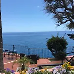 & Art Madeira 宾馆 3*