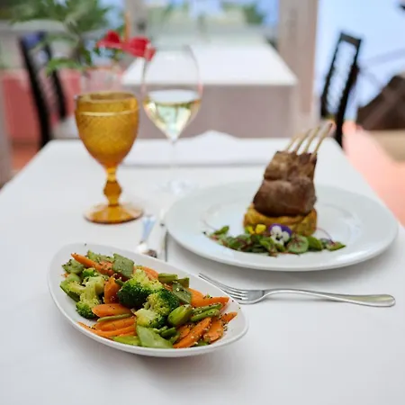 & Art Madeira Inn Canico (Madeira)