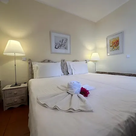 & Art Madeira Inn Canico (Madeira)