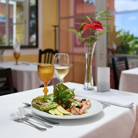 Estalagem & Art Madeira Caniço