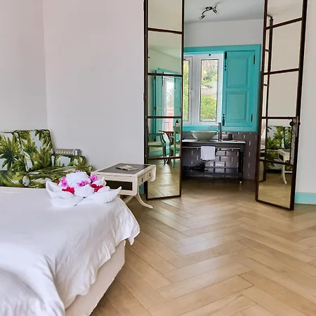 & Art Madeira Caniço