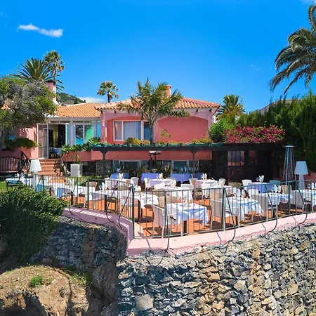 Inn & Art Madeira 3*