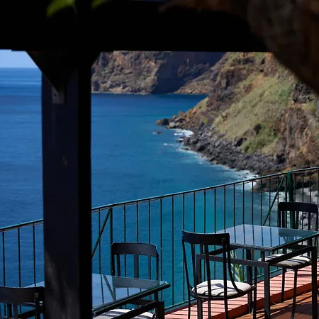 & Art Madeira 宾馆