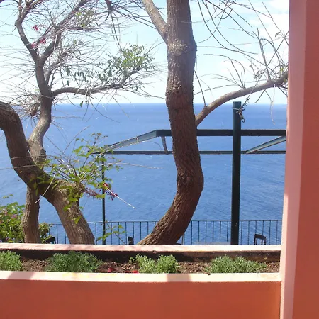 بيت ريفي & Art Madeira