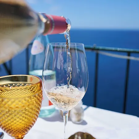 Inn & Art Madeira