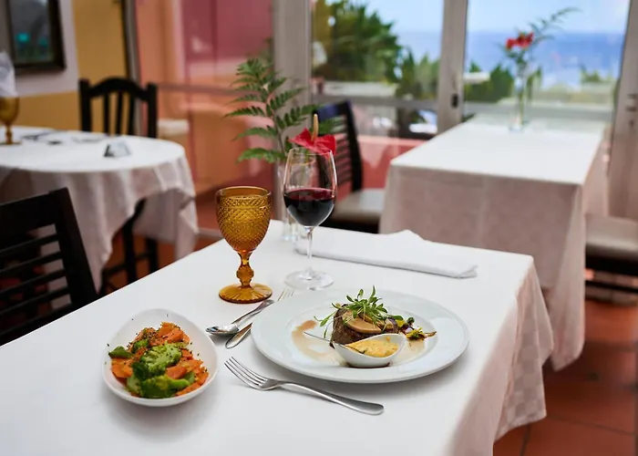 & Art Madeira 3* Canico (Madeira)