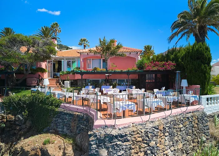 Inn & Art Madeira 3*