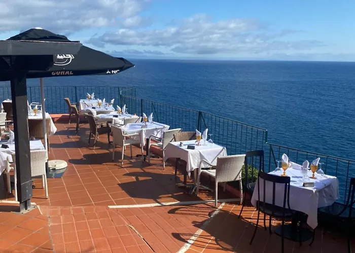 & Art Madeira Canico (Madeira)