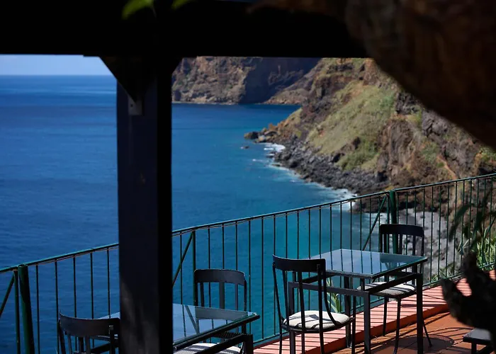 & Art Madeira 宾馆