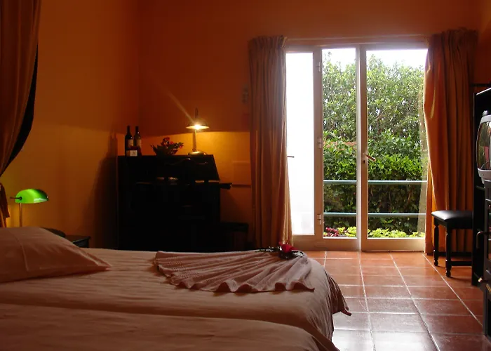 Inn & Art Madeira 3*