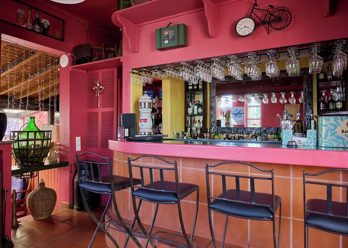 & Art Madeira 3* 卡尼索