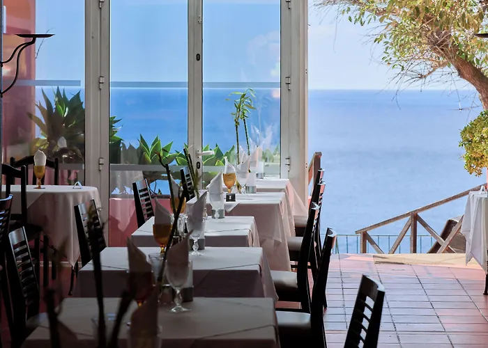 & Art Madeira Inn Canico (Madeira)